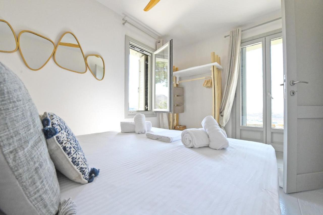 Ioulis Luxurious Villa Lune With A Swimming Pool And A Fantastic Sea And Sunset View מראה חיצוני תמונה
